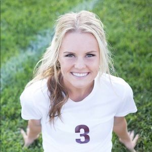 Meet your Posher, Emi